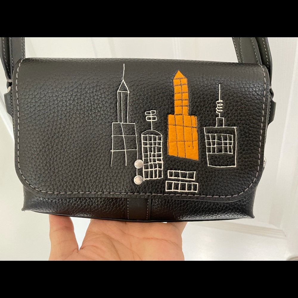 COACH * BASQUIAT Coach X Jean-Michel Basquiat Rogue Crossbody 20